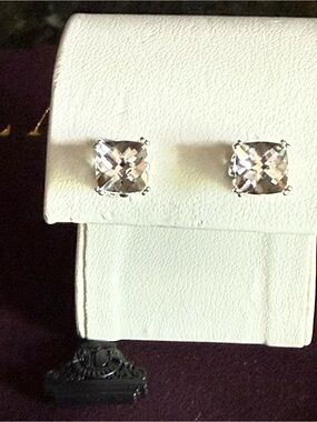 Lagos white topaz earrings